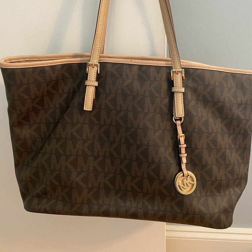 Authentic Michael Kors Tote bag. Mint Conditon
